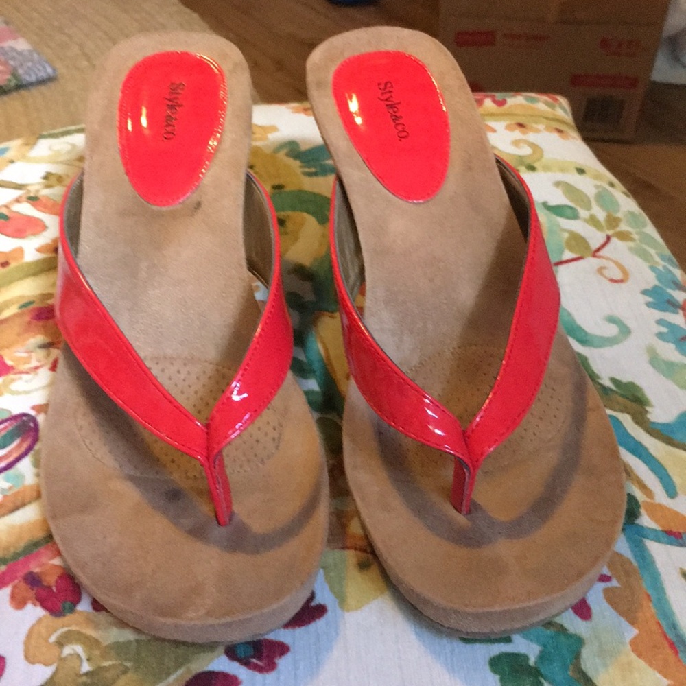 9m Style and company red heels slip on  Sandals